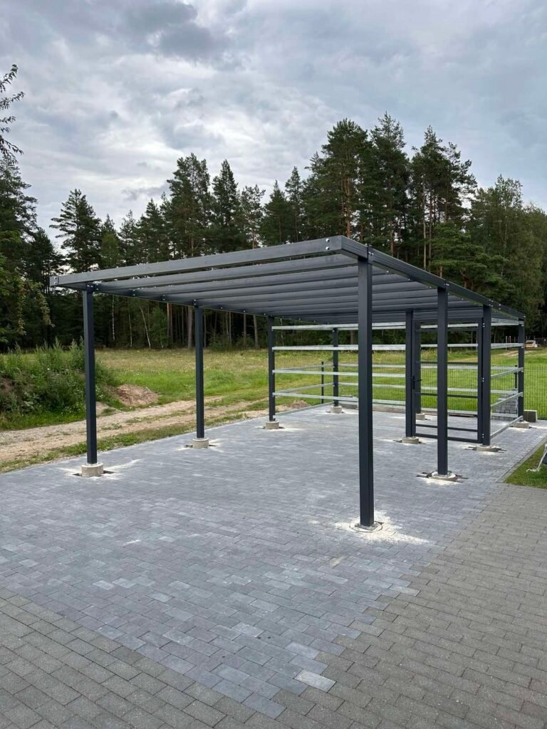 Metalinės stoginės